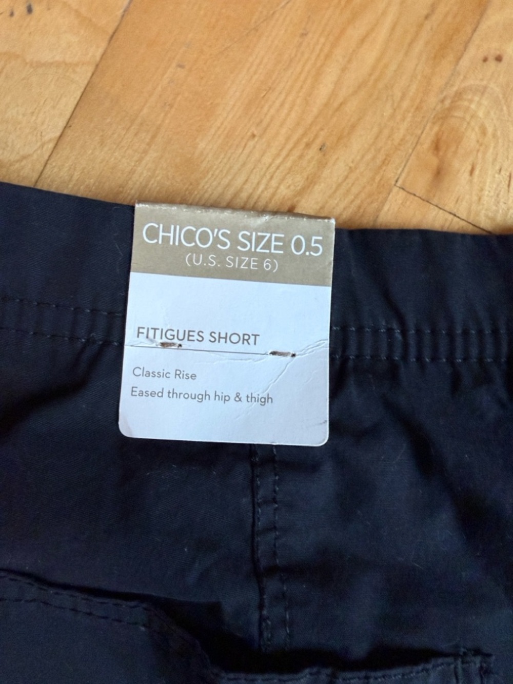 Chico shorts, cargo utility black stretch, NWT classic rise pockets Women’s SZ6 - Picture 3 of 13